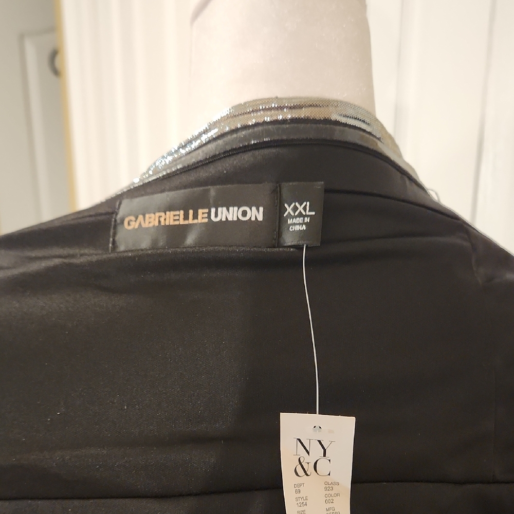 Metallic Off-Shoulder Ruffle Top - Picture 2 of 3